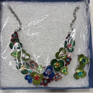 NWT Floral Multicolor Necklace and Earring Set